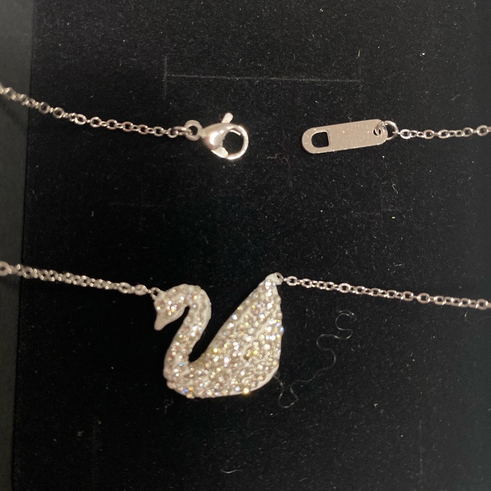 Three necklaces - Picture 2 of 13